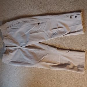 GUNEX cream-colored corduroy cropped pants size 8